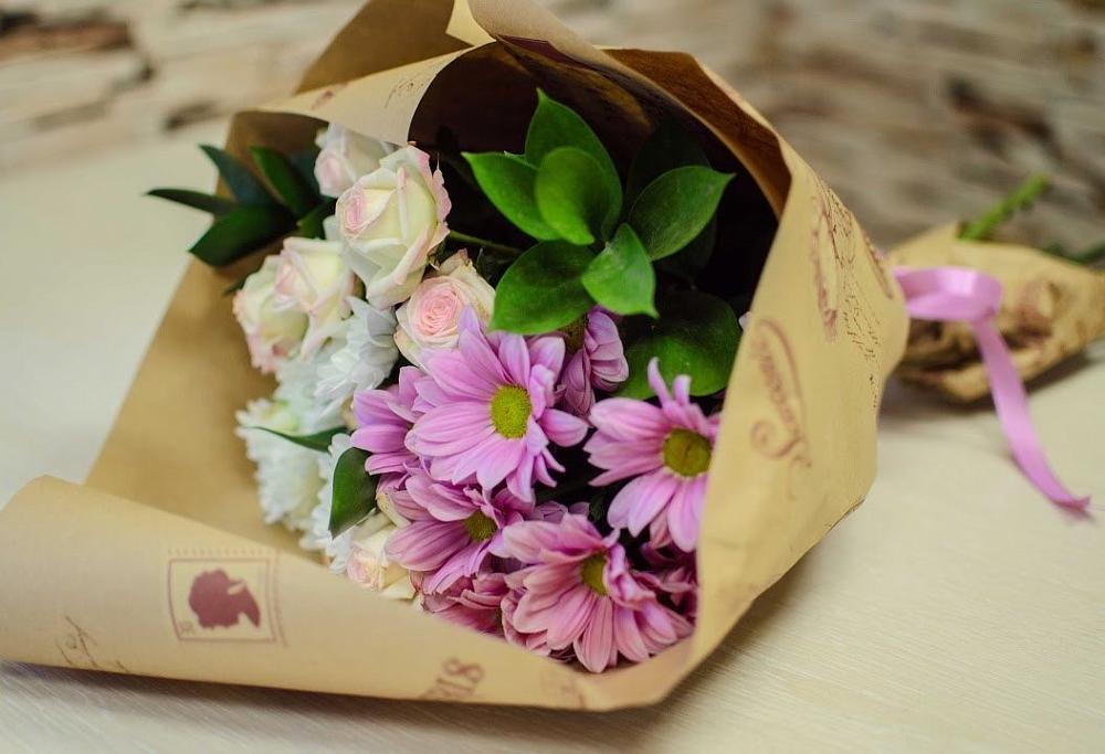 Букет цветов из: Розы и Хризантемы в Якутске