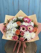 Букет цветов из:  Розы, Герберы и Хризантемы в Якутске