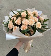 Букет Кремовые розы Латте в Якутске
