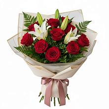 Букет цветов из:  Лилии и Розы в Якутске