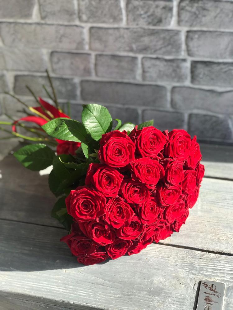 Букет Красные розы Фридом в Якутске