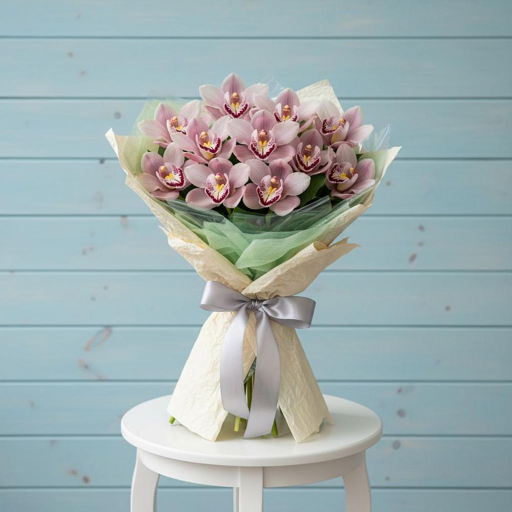 Букет цветов из: Орхидеи и Розы в Якутске