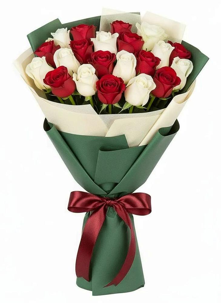 Букет Микс из красных и белых роз в Якутске