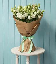 Букет цветов из:  Лизиантусы в Якутске