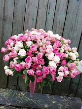 Букет Розовые кустовые розы Натали и Лав Лидия в Якутске