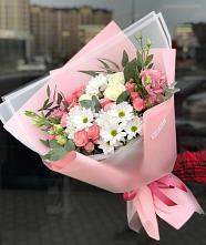Букет цветов из:  Розы, Лизиантусы и Хризантемы в Якутске