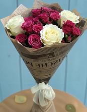 Букет Удивительный из роз в Якутске Букет цветов из: Розы в Якутске