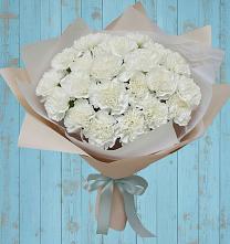 Букет цветов из:  Гвоздики в Якутске